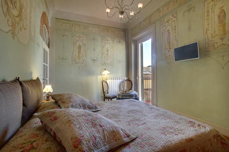 Romantic Apartment In The Heart Of Firenze Esterno foto